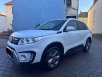 Gebraucht Suzuki Vitara Comfort 120 PS (88 kW) 2015 Weiß SUV