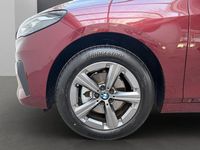 Gebraucht BMW 220 Active Tourer 170 PS (125 kW) 2025 Rot Van / Kleinbus