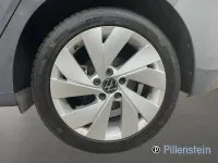Gebraucht VW Golf VIII Style 150 PS (110 kW) 2025 Grau Limousine