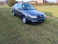 Gebraucht VW Vento 90 PS (66 kW) 1992 Grau Limousine