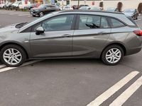 Gebraucht Opel Astra Edition 110 PS (80 kW) 2017 Grau Kombi