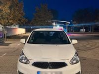 Gebraucht Mitsubishi Space Star 71 PS (52 kW) 2019 Weiß Kleinwagen