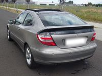 Gebraucht Mercedes C180 143 PS (105 kW) 2005 Braun Coupé