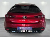Neu Mazda 3 Homura-Line 186 PS (136 kW) 2026 Soul red crystal m (rot) Limousine