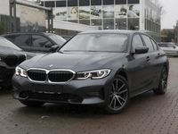 gebraucht BMW 320 i Sport Line Automatik Innovationsp. Aut. PDC