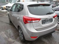 Gebraucht Hyundai ix20 Trend 125 PS (91 kW) 2017 Weiß Kleinwagen