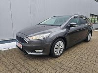 Gebraucht Ford Focus Titanium 125 PS (91 kW) 2018 Grau Kombi