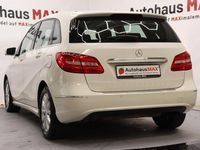 Gebraucht Mercedes B200 156 PS (114 kW) 2014 Calcitweiss/zirrusweiss Van / Kleinbus