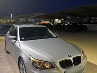 Gebraucht BMW 525 218 PS (160 kW) 2007 Silber Limousine