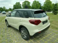 Neu Suzuki Vitara Comfort 129 PS (94 kW) 2026 Savannah/cosmic black pearl me SUV