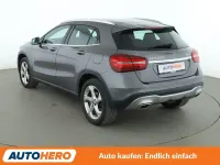 Gebraucht Mercedes GLA220 Urban 184 PS (135 kW) 2020 Mountaingrau SUV