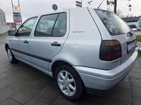 Gebraucht VW Golf III 75 PS (55 kW) 1996 Silber Limousine