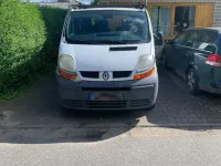 Gebraucht Renault Traffic 101 PS (74 kW) 2003 Weiß Van / Kleinbus