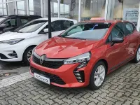 Używany Renault Clio V Evolution 2024 Czerwony Sedan/Limuzyna