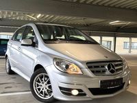 Gebraucht Mercedes B160 95 PS (69 kW) 2009 Silber Van / Kleinbus