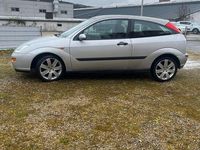 Gebraucht Ford Focus Trend 131 PS (96 kW) 1999 Silber Kleinwagen