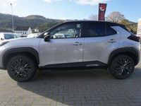 gebraucht Toyota Yaris Cross 1.5 HY Adventure AWD-i Dach Schwarz Klima Navi