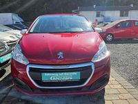 Gebraucht Peugeot 208 68 PS (50 kW) 2018 Rot Kleinwagen