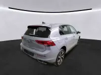 Second-hand VW Golf VIII R-line 150 CP (110 kW) 2024 Gri Berlinǎ
