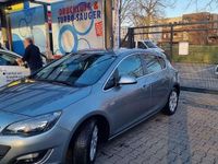 Gebraucht Opel Astra Exklusiv 140 PS (102 kW) 2014 Limousine
