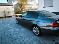 Gebraucht BMW 320 150 PS (110 kW) 2006 Grau Limousine