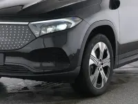 Używany Mercedes EQA300 Night 167 kW (228 KM) 2024 Czarny SUV