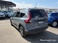 Neu Dacia Jogger Expression 110 PS (80 kW) 2026 Grün Van / Kleinbus