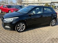 Gebraucht Hyundai i20 84 PS (61 kW) 2016 Schwarz Limousine