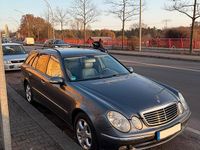 Gebraucht Mercedes E280 Avantgarde 190 PS (139 kW) 2005 Grau Kombi