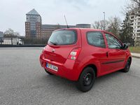 Gebraucht Renault Twingo Dynamique 75 PS (55 kW) 2012 Rot Kleinwagen