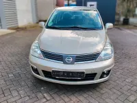Gebraucht Nissan Tiida 110 PS (80 kW) 2008 Silber Kleinwagen