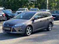 Używany Ford Focus SYNC Edition 150 KM (110 kW) 2014 Brązowy Sedan/Limuzyna