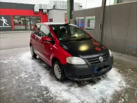 Gebraucht VW Fox 54 PS (39 kW) 2005 Rot Kleinwagen