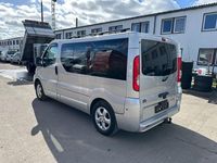 Gebraucht Renault Trafic 145 PS (106 kW) 2009 Silber Van / Kleinbus