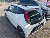 Gebraucht Toyota Aygo 72 PS (52 kW) 2018 Weiß Kleinwagen