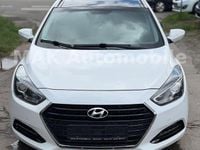 Gebraucht Hyundai i40 Trend 141 PS (103 kW) 2016 Weiß Kombi