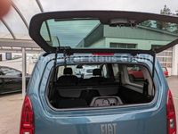 Neu Fiat Doblò 131 PS (96 kW) 2025 Blau Van / Kleinbus