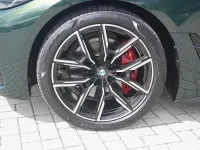 Gebraucht BMW M440 M Sport 374 PS (275 kW) 2023 Sanremo green Coupé