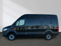 Gebraucht Mercedes Sprinter 170 PS (125 kW) 2026 Tiefschwarz Van