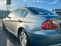 Gebraucht BMW 320 150 PS (110 kW) 2006 Grau Limousine