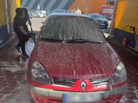 Second-hand Renault Clio II 2004 Roșu Hatchback