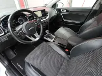 Gebraucht Kia Ceed Spirit 141 PS (103 kW) 2023 Weiß Kleinwagen
