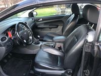 Gebraucht Ford Focus Cabriolet 136 PS (100 kW) 2010 Schwarz Cabrio