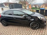 Gebraucht Kia Rio Platinum Edition 90 PS (66 kW) 2015 Schwarz Kleinwagen