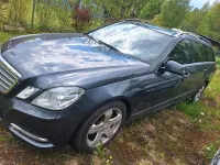 Gebraucht Mercedes E220 170 PS (125 kW) 2011 Schwarz Kombi