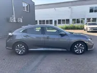 Gebraucht Honda Civic Comfort 129 PS (94 kW) 2017 Polished metal Limousine