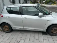 Gebraucht Suzuki Swift 75 PS (55 kW) 2013 Silber Kleinwagen