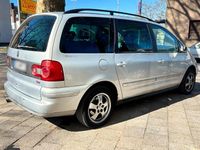 Gebraucht VW Sharan 131 PS (96 kW) 2006 Silber Van / Kleinbus