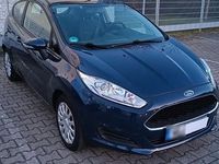 Gebraucht Ford Fiesta Trend 75 PS (55 kW) 2016 Blau Kleinwagen