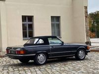 gebraucht Mercedes 560 SL, sehr gute Technik, dokumentiert